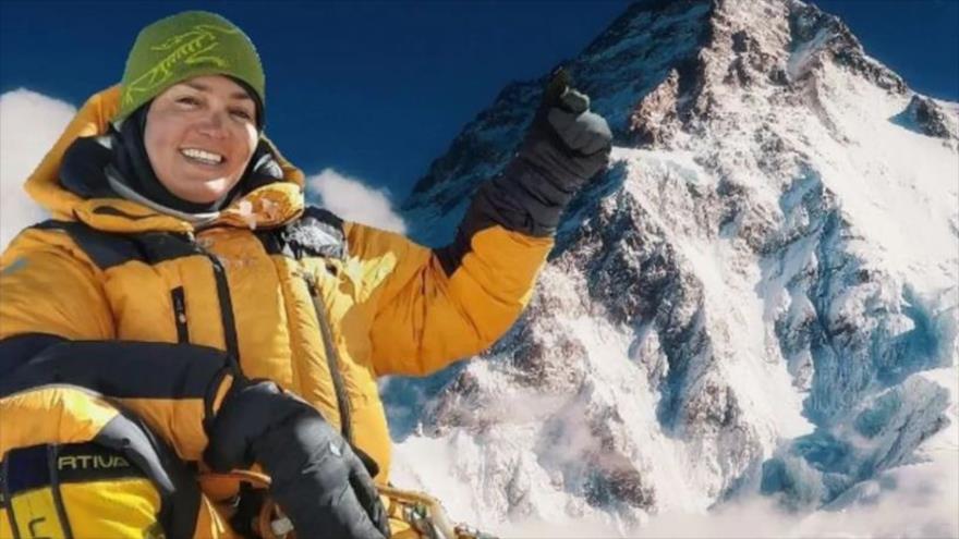 Afsane Hesamifard, la primera mujer iraní en escalar la cima del monte K2.