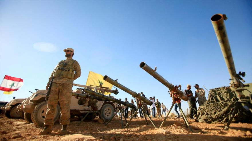 Un combatiente de Hezbolá en Juroud Arsal, línea de separacion entre Siria y El Líbano, 29 de julio de 2017. (Foto: Reuters)