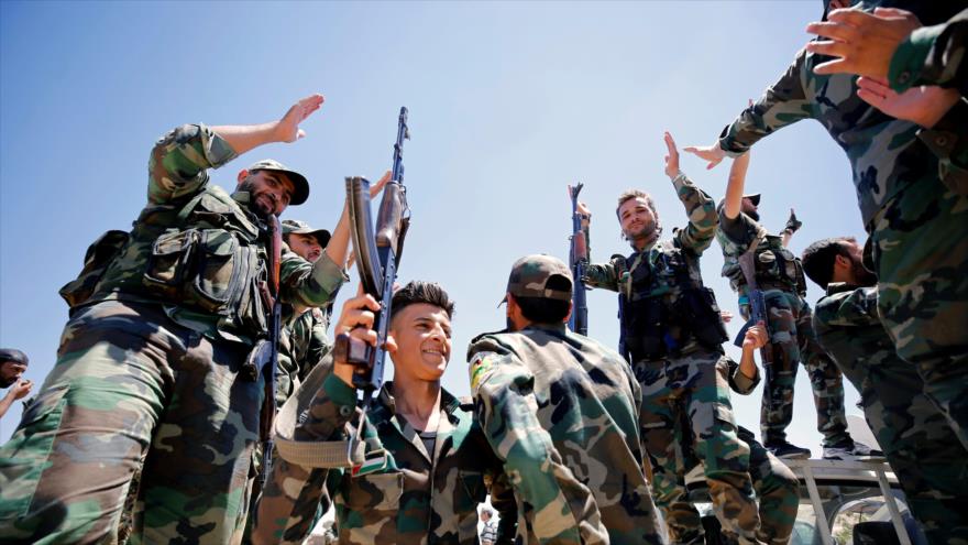 Fuerzas del Ejército sirio en Al-Quneitra, 27 de julio de 2018. (Foto: Reuters)