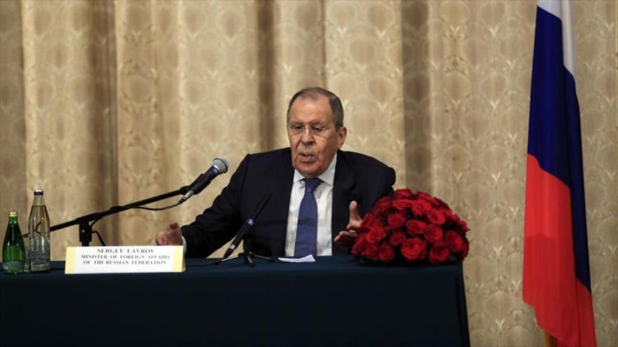 Canciller ruso, Serguéi Lavrov, en una conferencia de prensa en la Embajada de Rusia en Etiopía, 27 de julio de 2022. (Foto: Getty Images) 