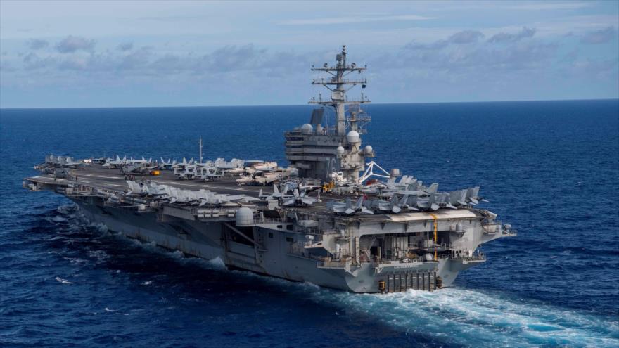 El portaviones de propulsión nuclear de la Armada de EE.UU., USS Ronald Reagan.