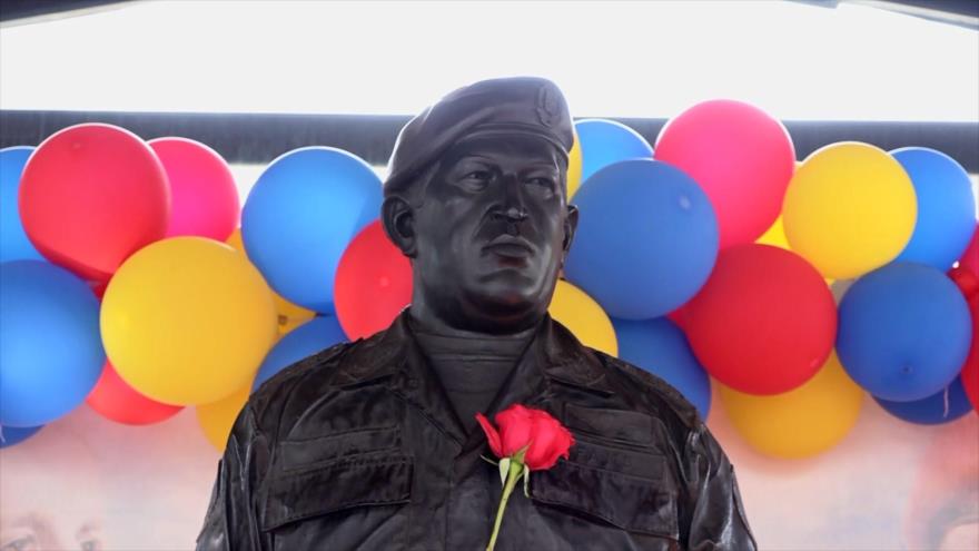 Conmemoran nacimiento de líder bolivariano Hugo Chávez en Venezuela