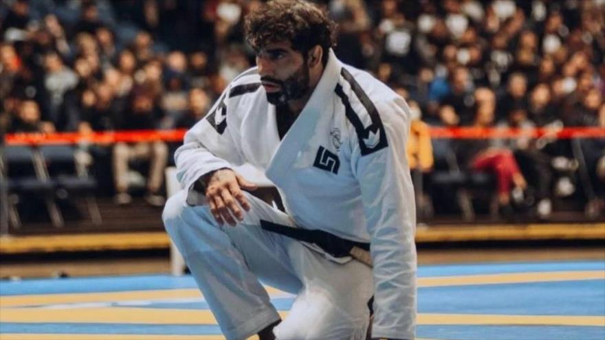 Luchador brasileño de jiu-jitsu, Leandro Lo Pereira do Nascimento, en una competición.