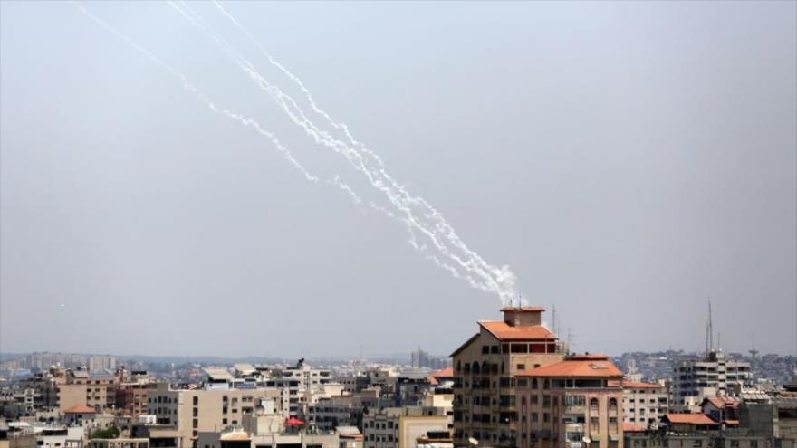 Cohetes palestinos disparados desde Gaza en represalia por ataques aéreos israelíes, 7 de agosto de 2022. (Foto: Getty Images)