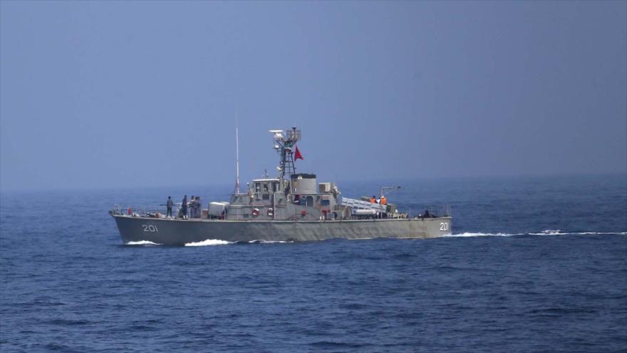 Un buque de guerra de la Armada iraní durante una maniobra militar en el Golfo Pérsico, septiembre de 2020.