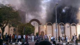 Vídeo: Incendio arrasa iglesia en Egipto, hay al menos 41 muertos