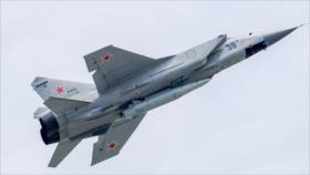 Un MiG-31 ruso ahuyenta avión espía del Reino Unido del mar Barents