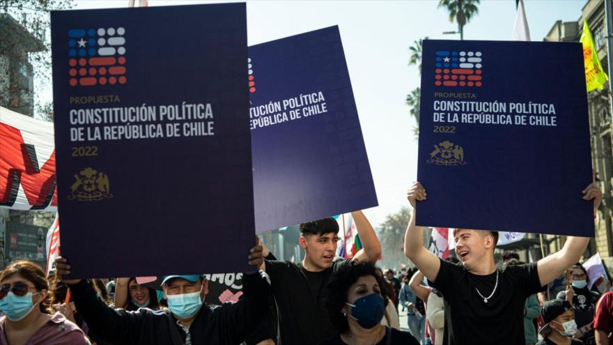 ‘Proceso de reformar la Constitución no terminará con plebiscito’