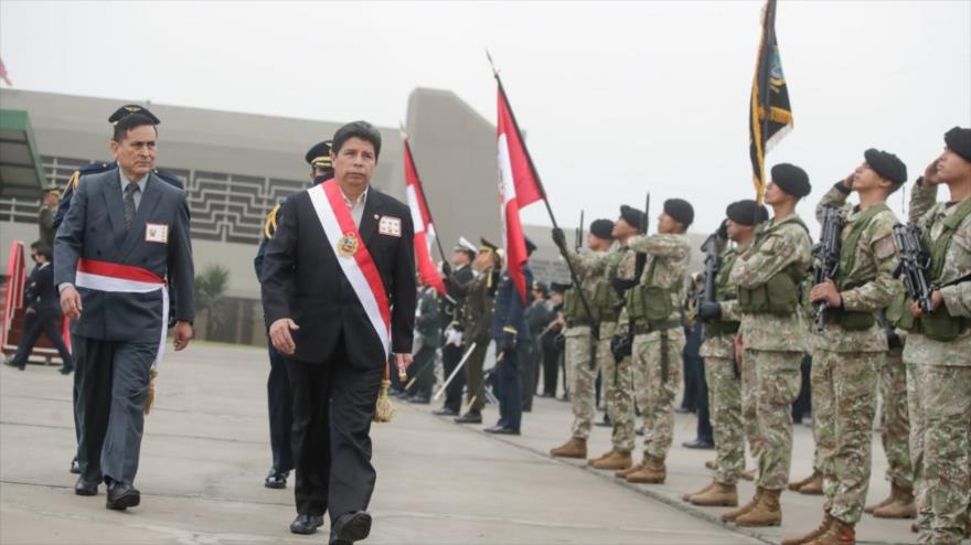 Castillo carga contra oposición por su ‘ambición desmedida del poder’