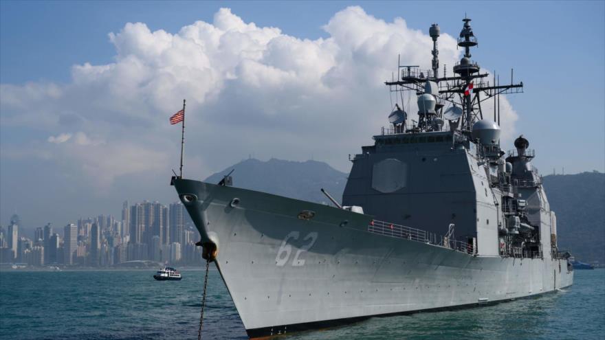El destructor de misiles guiados USS Chancellorsville de la Marina de EE.UU. en Hong Kong. (Foto: AFP)