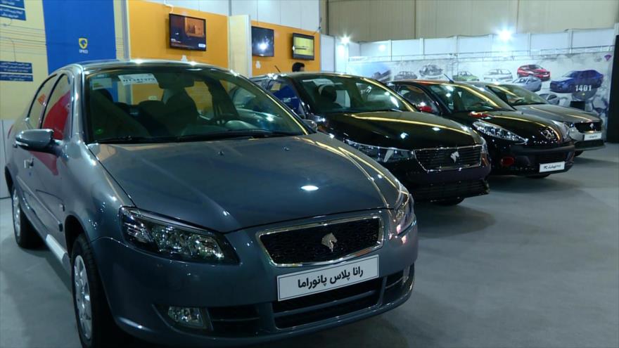Irán expone sus avances en fabricación de automóviles y recambios