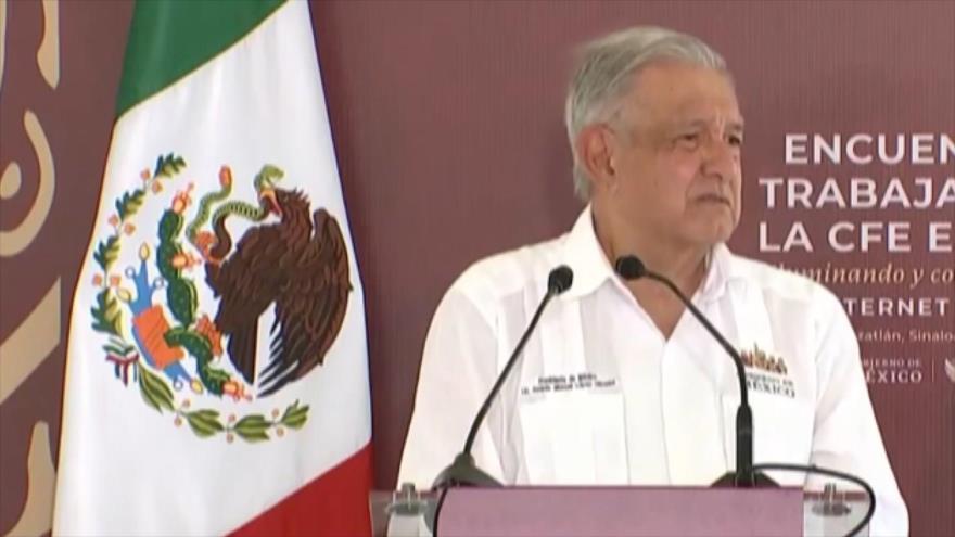 AMLO culpa al neoliberalismo por baja en 60 % del poder adquisitivo