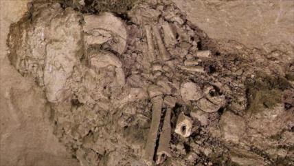 Hallan restos humanos en una tumba de 10 000 años en Azerbaiyán