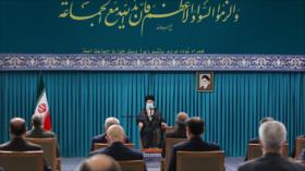 Alcaide: Pese a embargos, Irán sigue adelante gracias a sus líderes