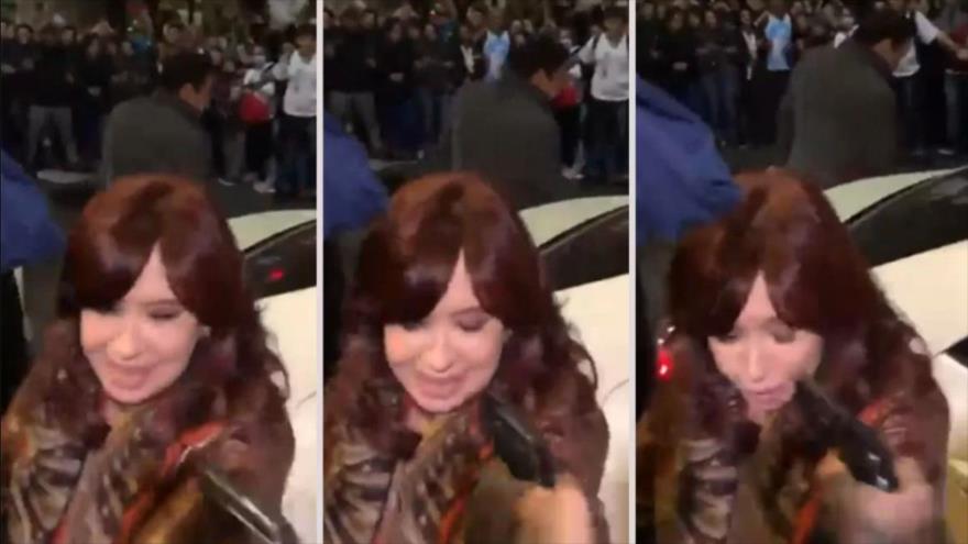 Vídeo muestra cómo un hombre intentó matar a Cristina Fernández | HISPANTV