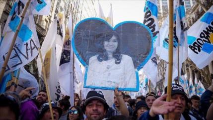 “Argentina se moviliza en defensa de democracia tras ataque a CFK”