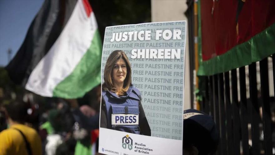 Protesta contra el asesinato de la periodista palestina Shireen Abu Akleh por las fuerzas israelíes, 14 de mayo de 2022.