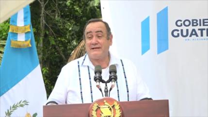 El presidente de Guatemala inicia campaña electoral anticipada