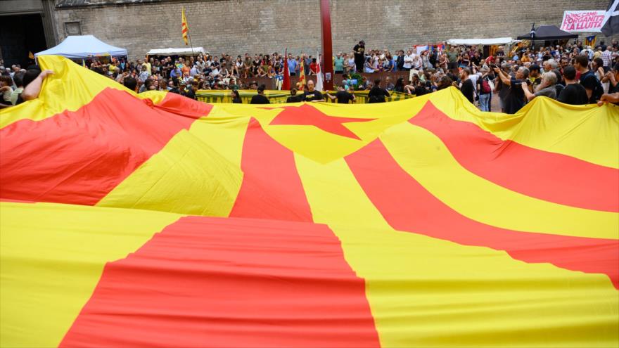 Catalanes piden la independencia en la manifestación de la Diada