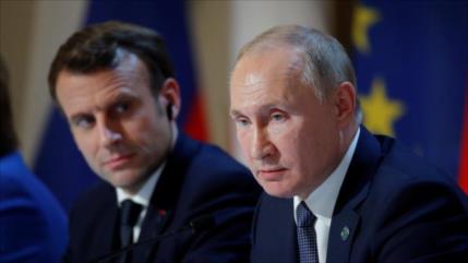 Putin alerta a Macron de secuelas de ataques a planta de Zaporiyia