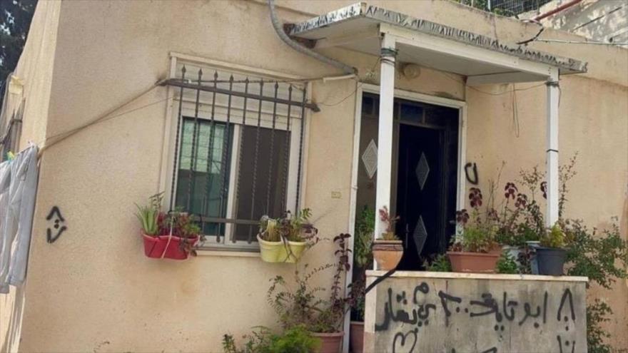 Israel obliga a madre palestina a demoler su casa en Al-Quds | HISPANTV