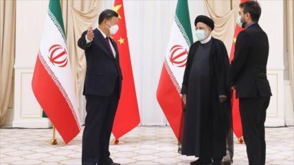 China felicita a Irán por ingreso en OCS e insta a más cooperación