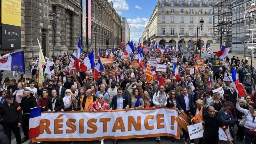 Vídeo: Franceses salen a las calles para exigir renuncia de Macron