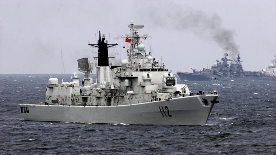 Buque de la Marina china toma parte en ejercicio militar conjunto chino-ruso cerca de la península de Shandong, China. (Foto: Getty Images)