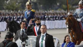 Boric encabeza su primera “Gran Parada Militar” en Chile