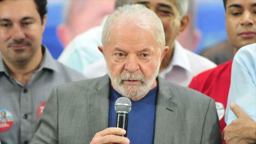 El expresidente de Brasil Luiz Inácio Lula da Silva participa en un mitin en Ipatinga, ciudad del estado de Minas Gerais (sudeste), 23 de septiembre de 2022.