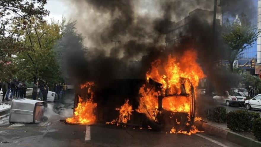 Violência em tumultos deixa perdas materiais e humanas no Irã |  HISPANTV