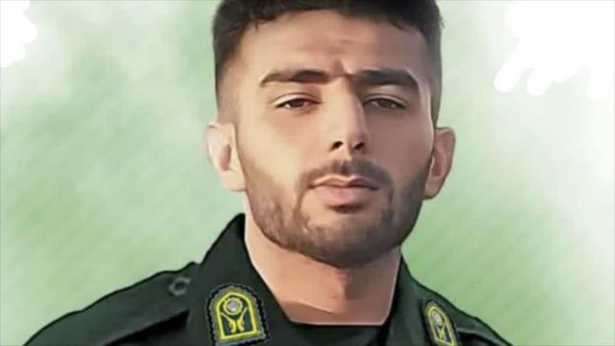 El sargento primero Farid Karampur quien perdió la vida tras ser atropellado por un coche durante los disturbios en Teherán, capital de Irán.