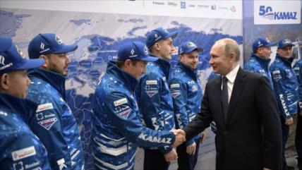 Equipo ruso se retira del Dakar tras negarse a condenar a su país