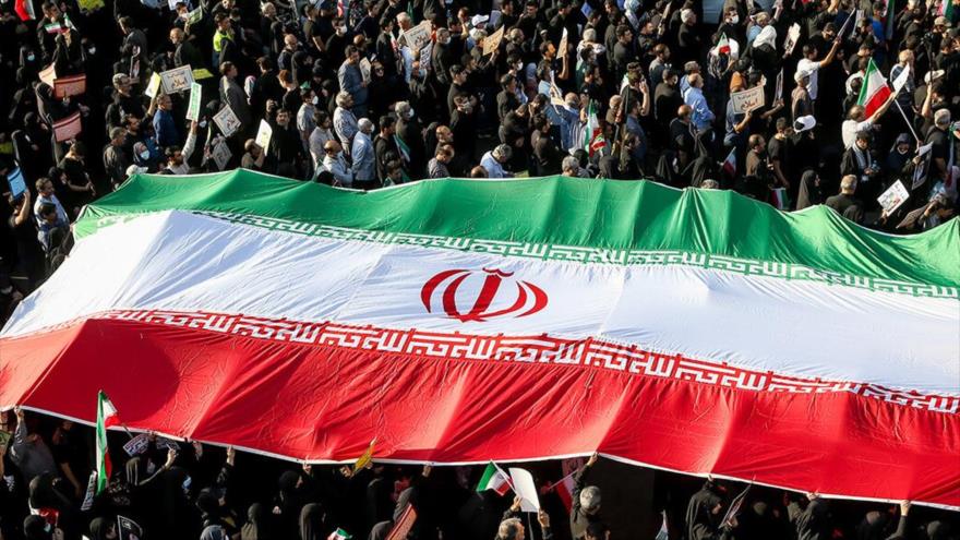 “Poderes que intentan desestabilizar a Irán tienen días contados”
