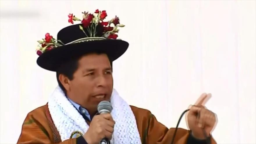 Pedro Castillo critica al Congreso por el veto a su viaje a Europa