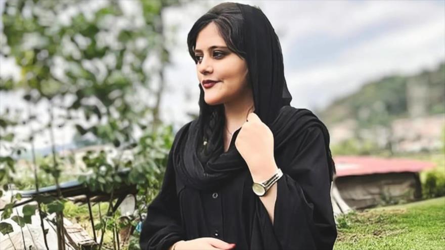 Mahsa Amini, joven iraní de 22 años, murió el 16 de septiembre de 2022.