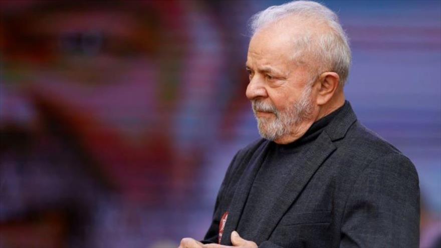 Expresidente brasileño y candidato presidencial Luiz Inácio Lula da Silva asiste a un mitin en Curitiba, Brasil, 17 de septiembre de 2022. (Foto: Reuters)
