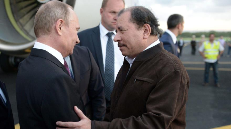 El presidente de Nicaragua, Daniel Ortega (dcha.), y su homólogo ruso, Vladímir Putin.