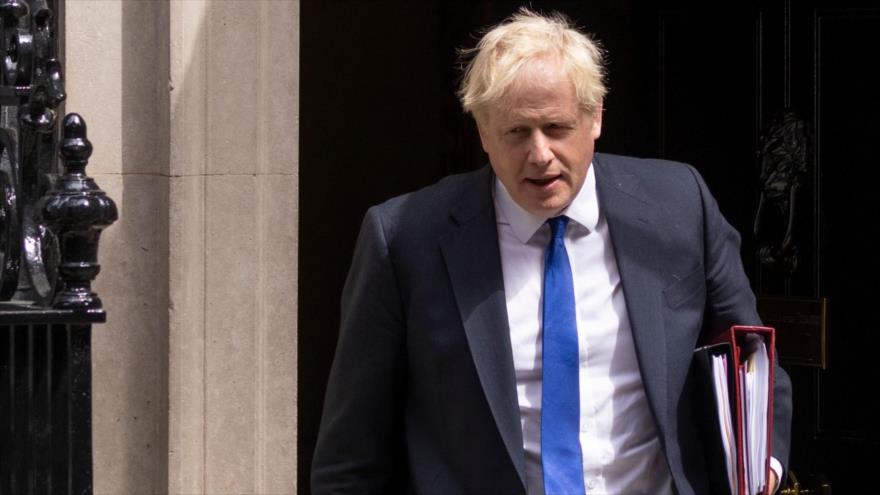 El expremier británico Boris Johnson sale de Downing Street en Londres, el Reino Unidos, 6 de julio de 2022. (Foto: Getty Images)
