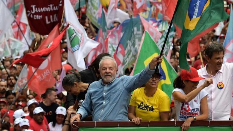 Expresidente brasileño Luiz Inácio Lula da Silva en un mitin electoral, Sao Paulo, 29 de octubre de 2022. (Foto: AFP)