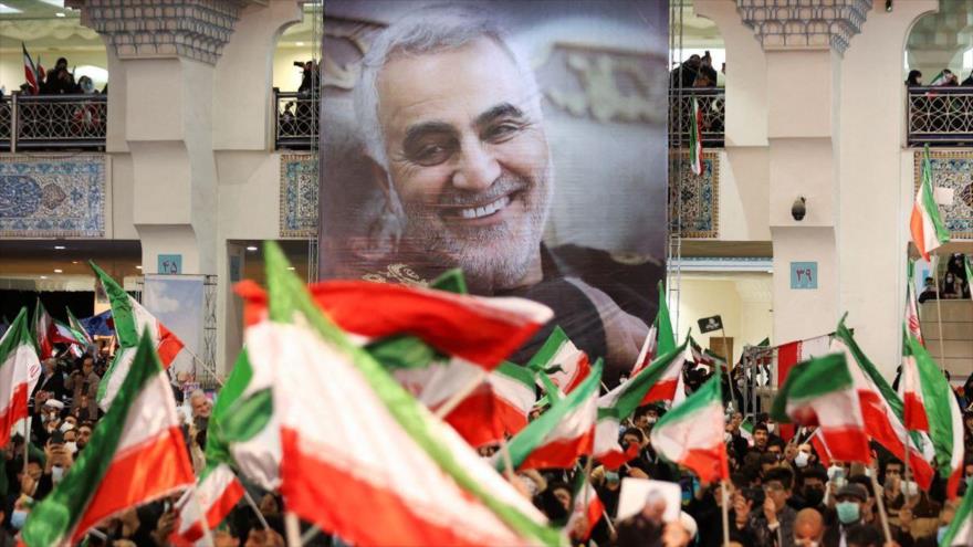Una ceremonia en Teherán para conmemorar el segundo aniversario del asesinato del general Qasem Soleimani, 3 de enero de 2022. (Foto: Reuters)