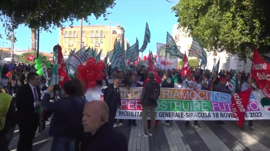 Trabajadores italianos protestan contra embargo al petróleo ruso