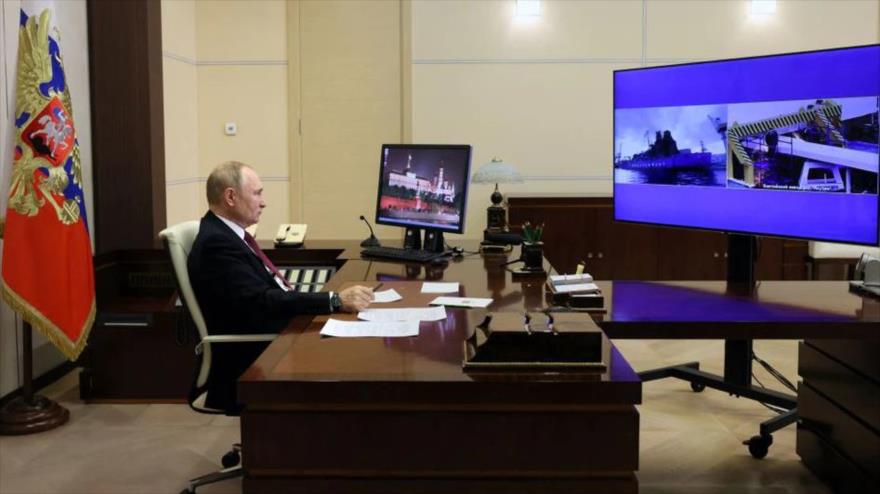 El presidente ruso, Vladímir Putin, participa en la ceremonia de la botadura del rompehielos atómico ‘Yakutia’, 22 de noviembre de 2022. 