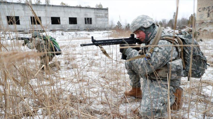 Soldados ucranianos realizan ejercicios militares en las afueras de Kiev, Ucrania, 29 de enero de 2022. (Foto: Reuters)