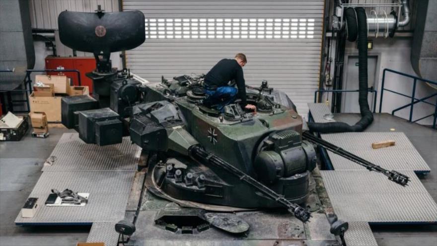 Un tanque antiaéreo Gepard en la fábrica de Krauss-Maffei Wegmann en Múnich, Alemania. 
