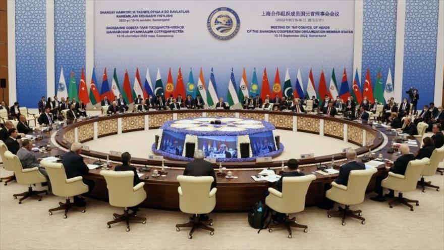 Una cumbre de la Organización de Cooperación de Shanghái (OCS) en Samarcanda, 16 de septiembre de 2022. (Foto: AFP)
