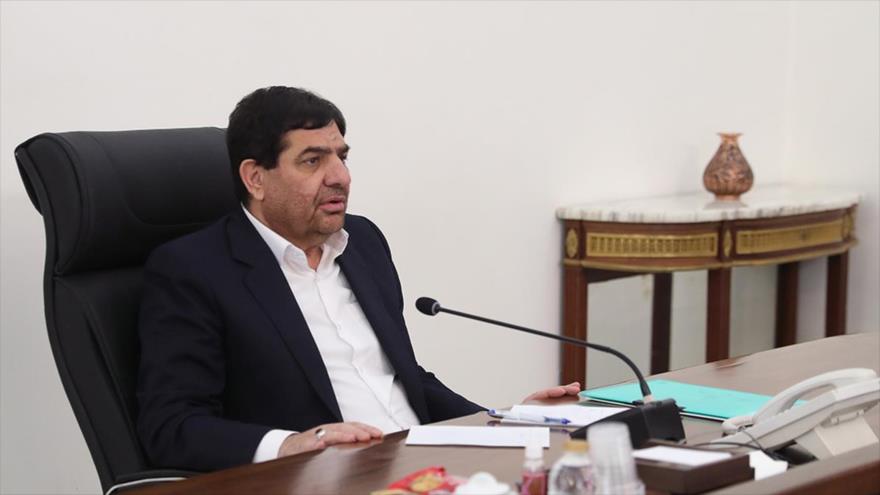 El vicepresidente primero iraní, Mohamad Mojber, en una reunión laboral. 