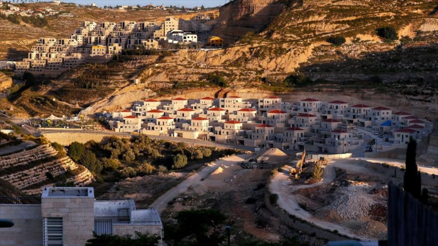 Vista del asentamiento israelí Givat Zeev, en la Cisjordania ocupada. (Foto: AFP)