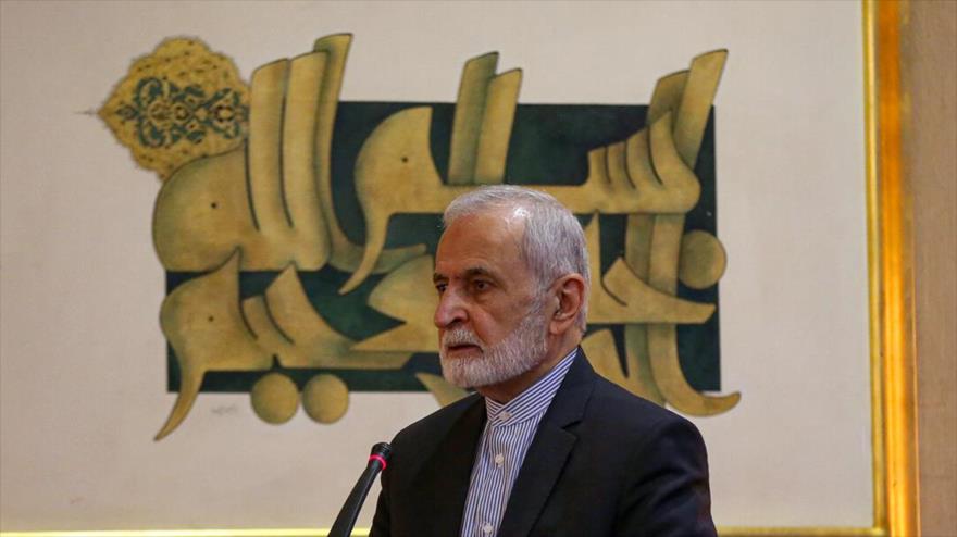 El presidente del Consejo Estratégico de Relaciones Exteriores de Irán, Seyed Kamal Jarazi, ofrece discurso en Foto de Diálogo de Teherán, 19 de diciembre de 2022. (Foto: IRNA)