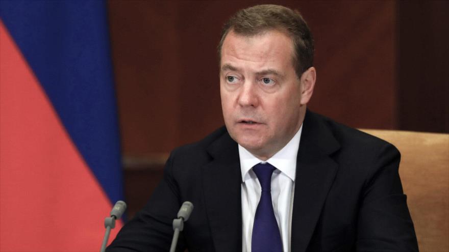 El vicepresidente del Consejo de Seguridad de Rusia, Dmitri Medvedev, en una reunión en las afueras de Moscú, la capital rusa, 3 de octubre de 2022 (Foto: AP)